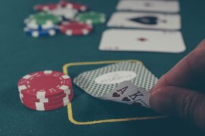 Poker_gambling_online